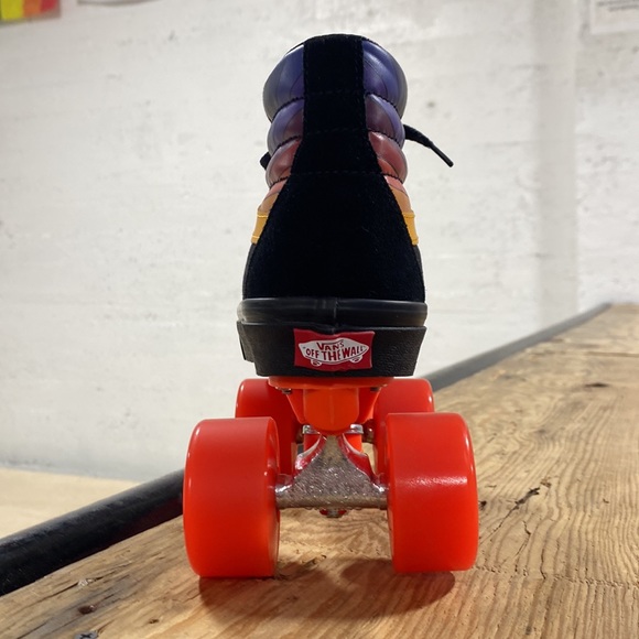 Custom Vans Roller Skates! Mens 5.5, Women’s 7 - Picture 3 of 9